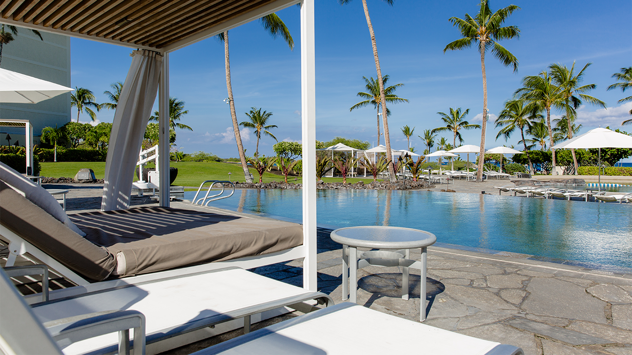 Outdoor Pool - Deck